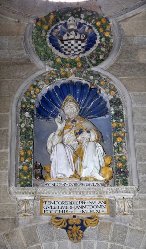 피에졸레의 성 로물로_by Giovanni della Robbia_photo by Sailko_in the Cathedral of Saint Romulus of Fiesole in Fiesole_Italy.jpg